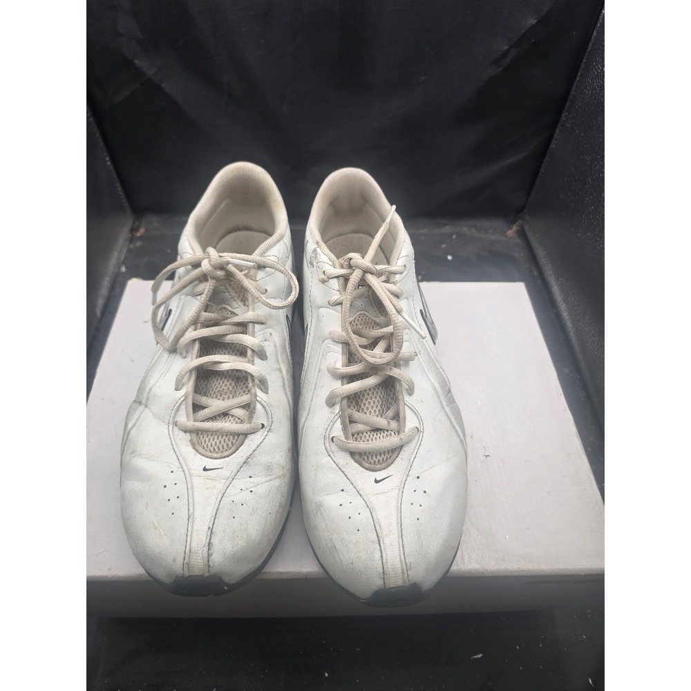 Men running shoes